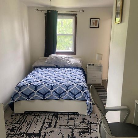 Cozy Room With Private Bathroom Нью-Йорк Экстерьер фото