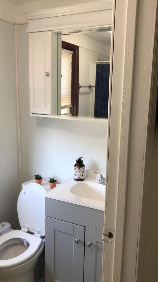 Cozy Room With Private Bathroom Нью-Йорк Экстерьер фото